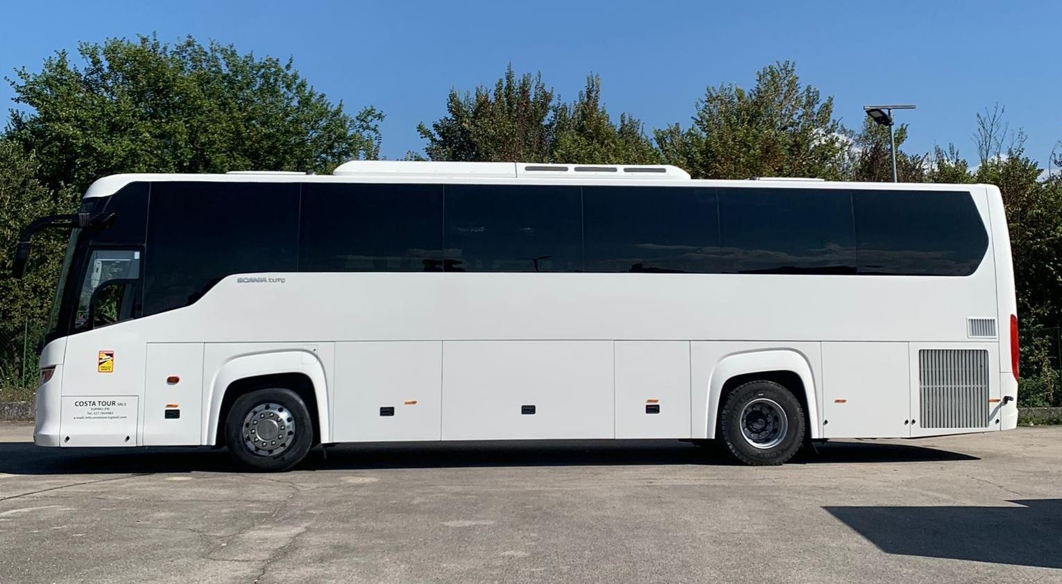 Costa Tour Scania Touring HD, vista laterale