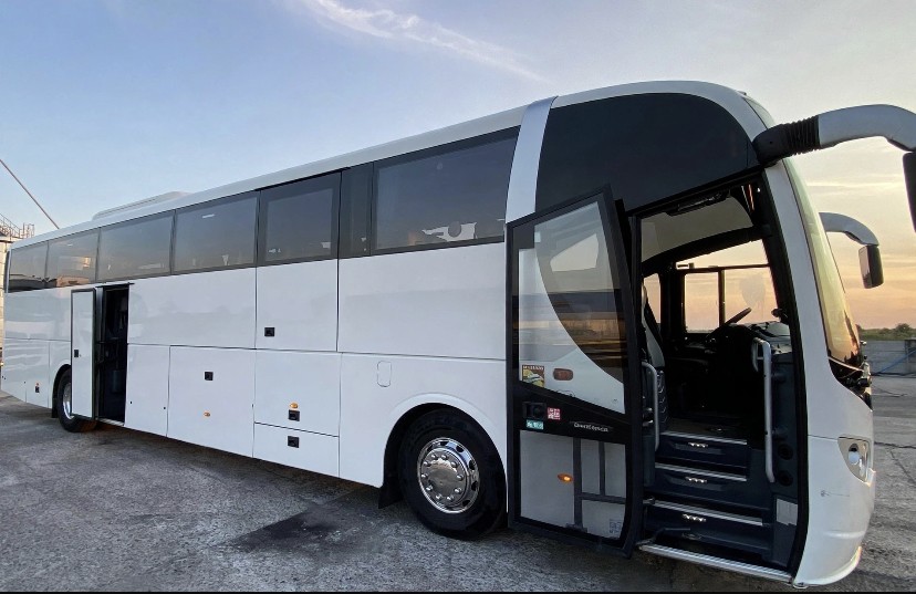 Costa Tour Scania OmniExpress, vista laterale