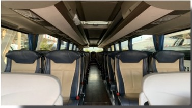 Vista anteriore degli interni dell’Iveco Magelys Pro